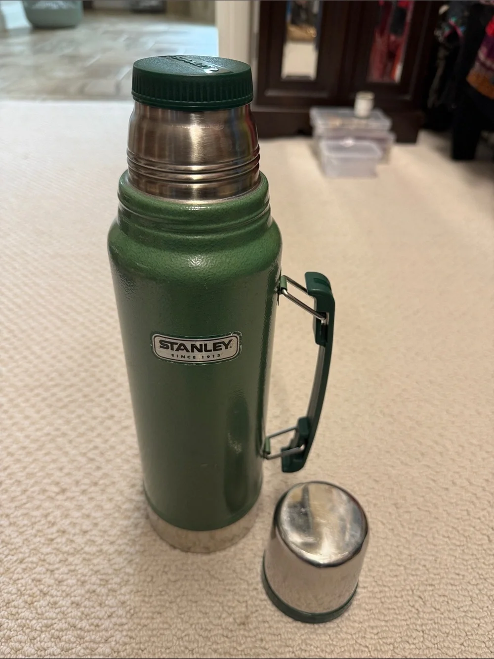 Stanley Dark Green Insulated Vacuum Bottle with Handle - Picture 2 of 8